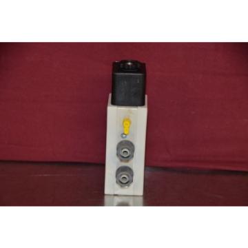 Rexroth R432002436 Solenoid Valve NOS