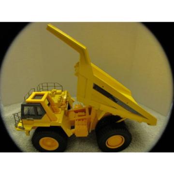 KOMATSU HD785 DUMP TRUCK DIECAST