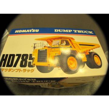 KOMATSU HD785 DUMP TRUCK DIECAST