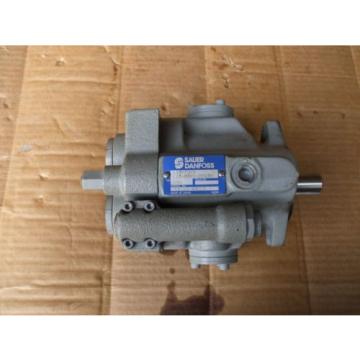 HYDRALIC PISTON PUMP,,SAUER-DANFOSS TYPE# L15-RBKY-PCX3XX-XX,,,L15-7072