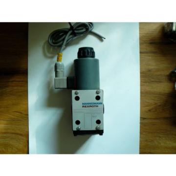 Mannesmann Rexroth 3WE10A30/CG24N9Z4 Solenoid Operation Valve Wired