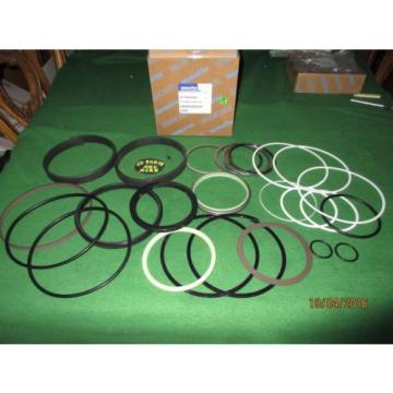 NEW OEM KOMATSU EXC BUCKET CYL SEAL KIT 707-99-68560 120 MM X 185 MM MODELS BEL