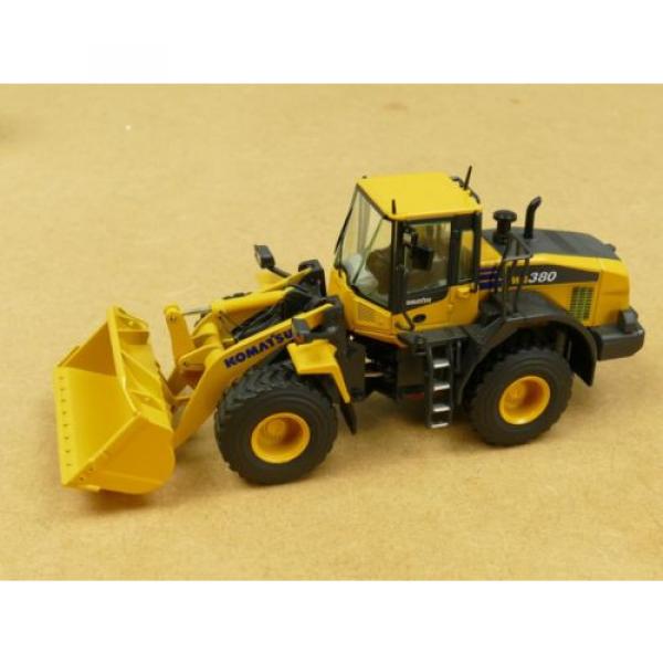 Komatsu WA380-7 Wheel Loader  NZG 876  1:50 Scale #1 image