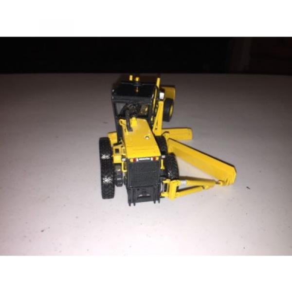 2005 First Gear Komatsu GD 655 Grader W/plow Diecast Toy Construction #6 image