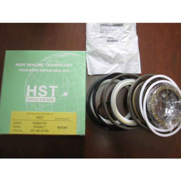 Komatsu PC220-7 BOOM CYLINDER SEAL KITS 707-99-47790 #1 image