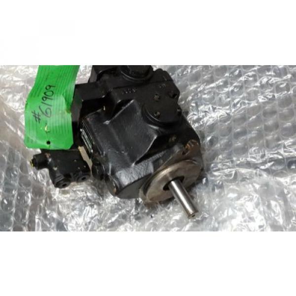 New Sauer Danfoss Hydraulic Variable Piston Pump L38 Model   L38-7069 #7 image