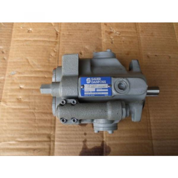 HYDRALIC PISTON PUMP,,SAUER-DANFOSS TYPE# L15-RBKY-PCX3XX-XX,,,L15-7072 #8 image