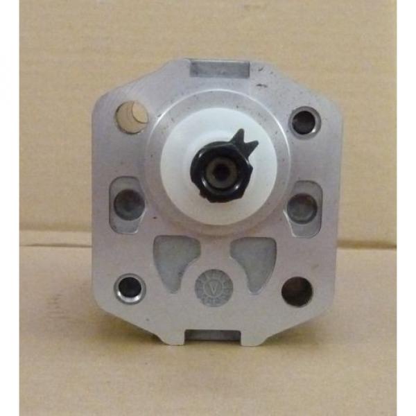 TUROLLA 111.20.105.00 GROUP 2 ALUMINIUM GEAR PUMP SNP2 - SAUER DANFOSS #3 image