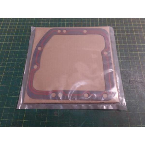 GENUINE SAUER DANFOSS 9340327 FRONT GASKET ASSEMBLY, NIP, N.O.S #1 image