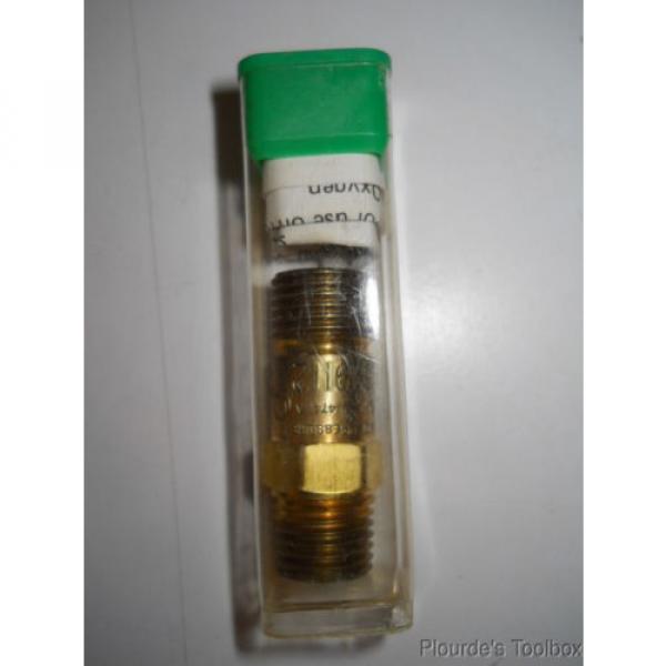 New Linde Brass Oxygen 1/4&#034; NPT to B 9/16&#034;-18 Reverse Flow Check Valve, 639112 #1 image