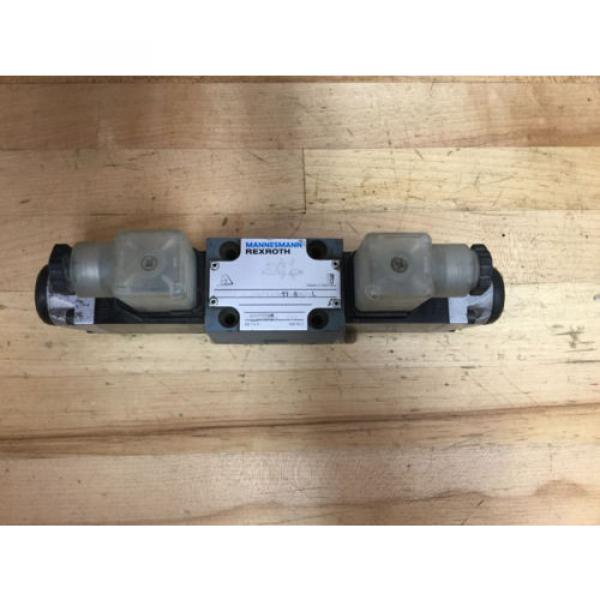 MANNESMANN REXROTH HYDRAULIC DIRECTIONAL VALVE 4WE6D531OFAW110-60N74L  Origin #1 image