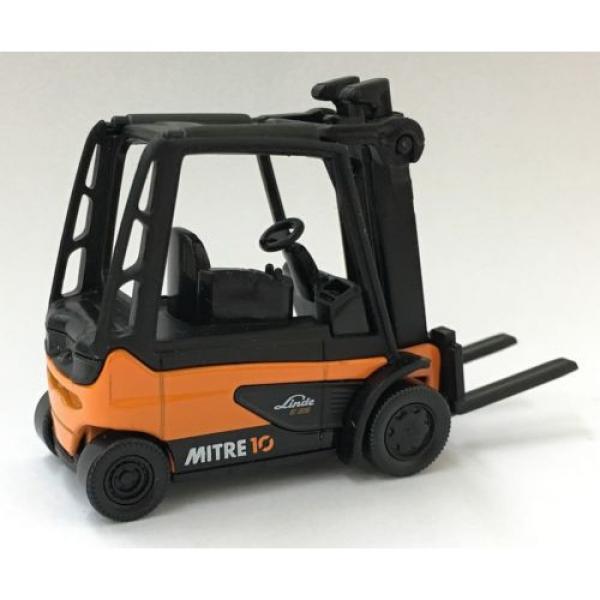 Siku 1594NZ Linde Mitre 10 Forklift Truck with Pallet - New Zealand Promo #4 image