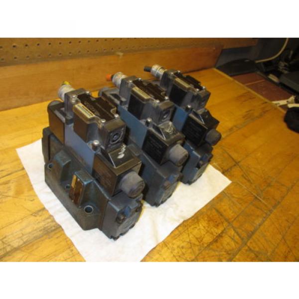 Mannesmann Rexroth 4WEH16E70/6EW110N 9ETDAL Hydraulic Directional Valve #2 image