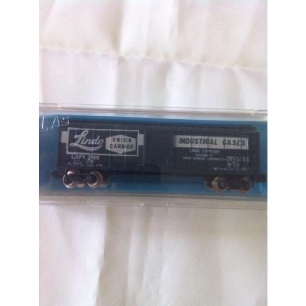 Atlas N Scale Linde Steel Box Car 2387 #1 image