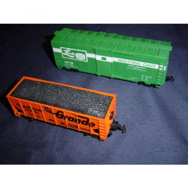 LIFE LIKE HO SCALE 2 TRAIN CARS LINDE BOX, RIO GRANDE D&amp;RGW COAL HOPPER #1 image