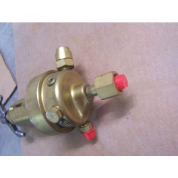 Union Carbide Corp. BRASS Gas/Oxygen Regulator Linde Division #11 image