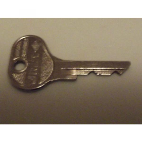 REPLACEMENT K11 KEY FOR BOSCH &amp; STILL, JUNGHEINRICH, LINDE FORKLIFTS PLANT #2 image