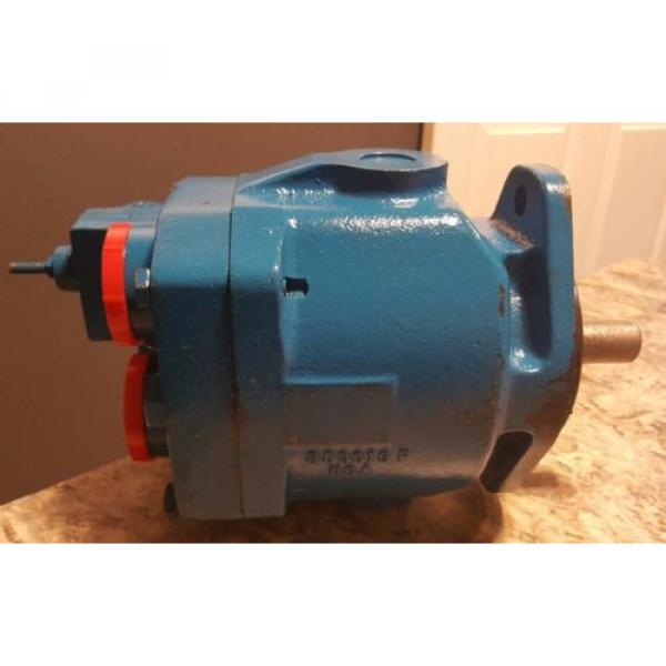 PVB15RSY31CC11, Vickers, Hydraulic Pump, 201 in3/rev #5 image