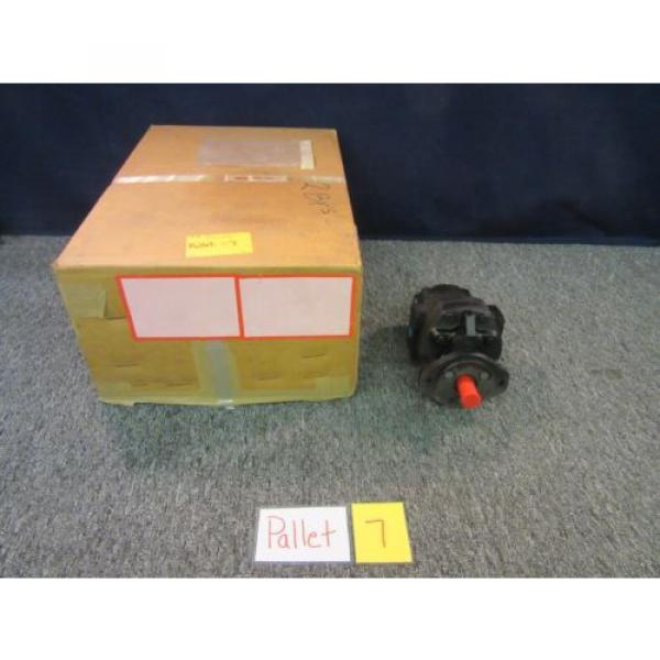 MTE TWIN DISC HYDRAULIC ROTARY MOTOR GEAR PUMP X-216078B NEW #1 image