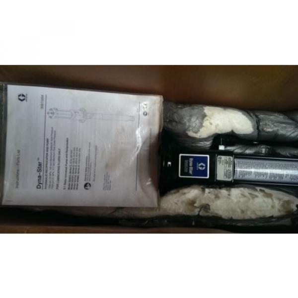 New Graco Dyna-Star Hydraulic Reciprocator 239883 and Pump 224912 #6 image