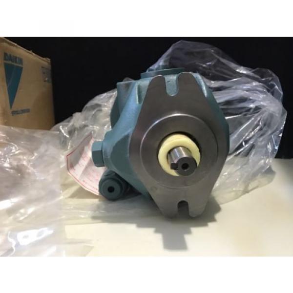 origin Genuine Daikin Piston Pump V8A1RX-20 #5 image