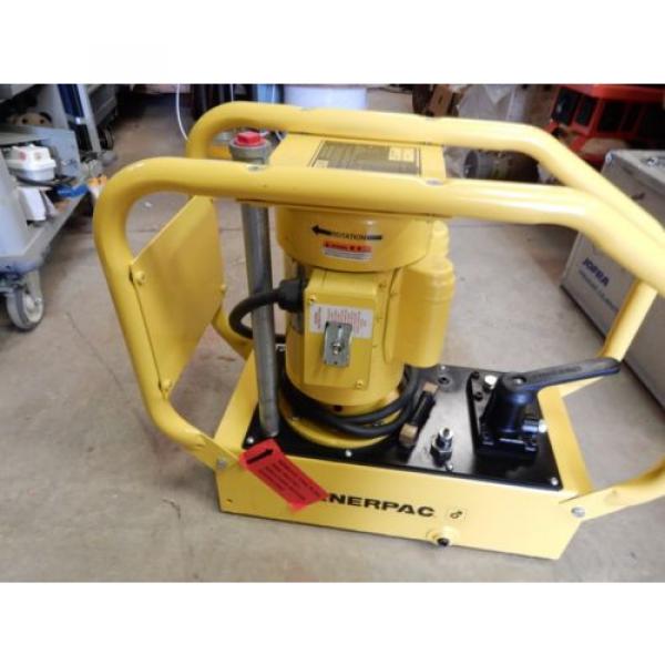 ENERPAC WE SERIES HYDRAULIC PUMP WEx4 5000PSI SINGLE ACTING MANUAL 3/2 VALVE NEW #2 image