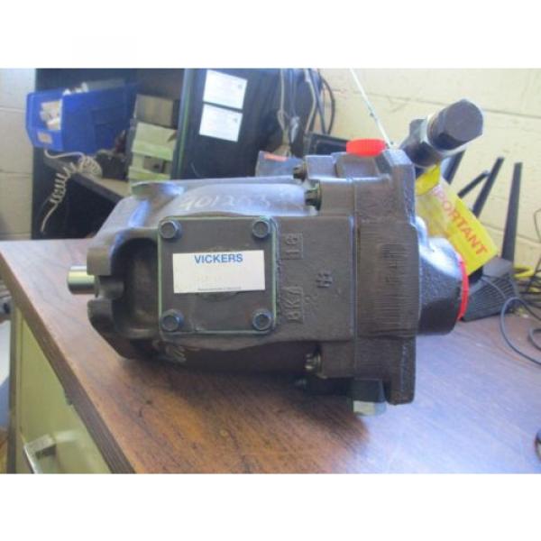 NEW VICKERS HYDRAULIC PUMP PV040B2RSE1F20 C21D12 #1 image