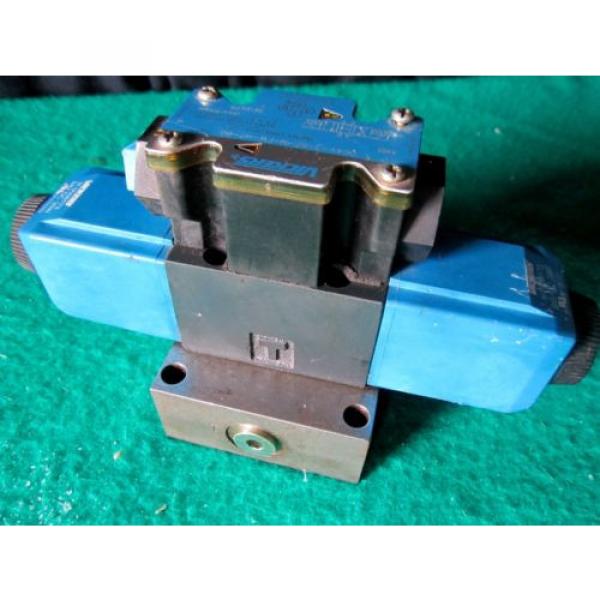 VICKERS HYDRAULIC CONTROL DIRECTIONAL VALVE DG4V-3-6C-M-Fw-H7-60 NEW #1 image