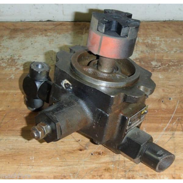 Parker Hydraulic Pump PVV1672L210 _ PVV1672L21O _ 700 Psi Max #1 image