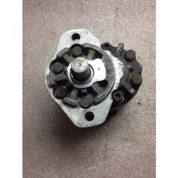 (Q5-1) PARKER H77AA GEAR PUMP #7 image