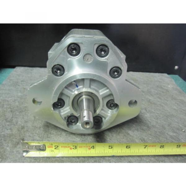 NEW SAUER SUNSTRAND GEAR PUMP # SNM3NN/026BN07BC M6E8E8NNNN/NNNNN #2 image