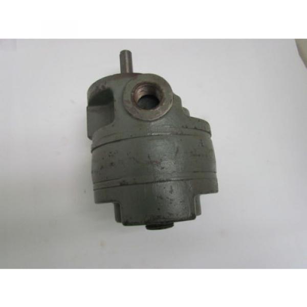 Brown &amp; Sharp 525 Gear Pump 3/4&#034; Shaft 1&#034; Port #8 image