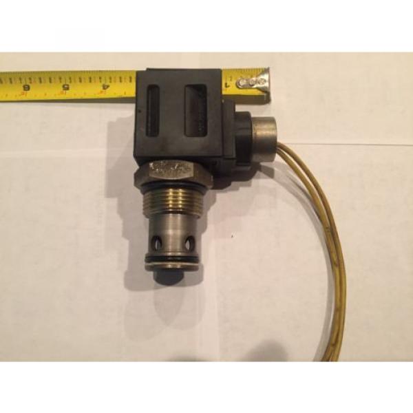 EATON VICKERS SOLENOID VALVE REGULATOR CARTAGE #02-178106 #1 image