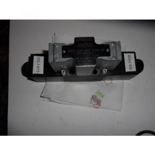 Denison A4D01-3208-0302-B1G0Q-28 Directional Control Solenoid Valve 24V #1 image