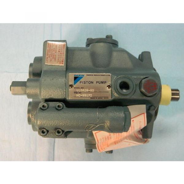 Origin DAIKIN V-SERIES HYDRAULIC PISTON PUMP V15A2R-95 NIB #1 image