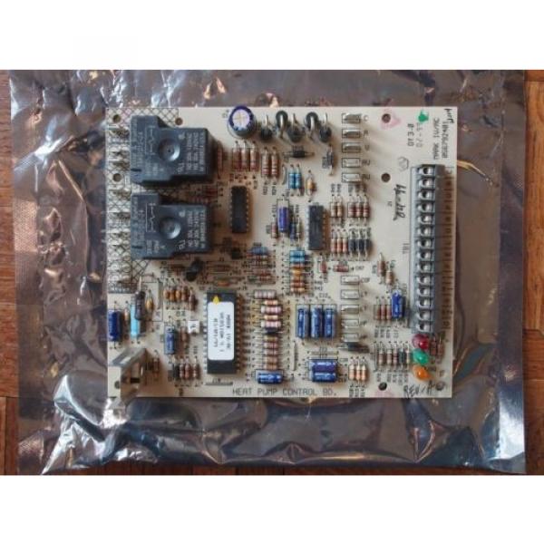 MARK IV / AC HEAT PUMP CIRCUIT CONTROL BOARD McQuay Daikin 056792401 #1 image