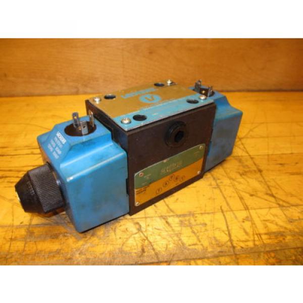 Vickers DG4S4-012C-U-B-60-S326 Hydraulic Pilot Valve 879141 Coil 02-140869 #1 image