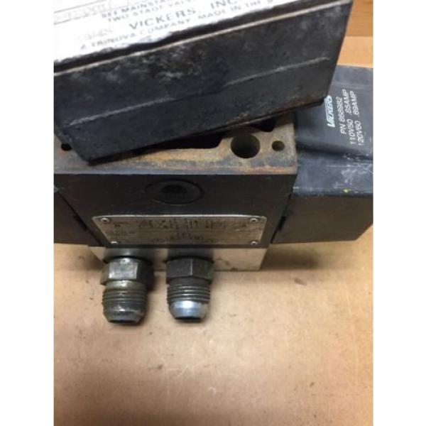 VICKERS DG4S4W-012C-B-60 - 02-120015 Hydraulic Directional Pilot Valve  Loc 92A #6 image