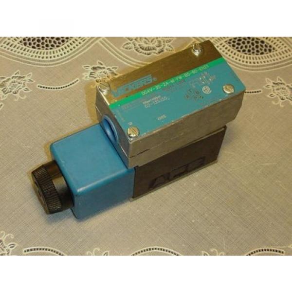 Vickers DG4V-3S-2A-M-FW-B5-EN21 Hydraulic Directional Control Valve 02-135355 #1 image