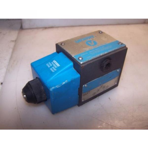 Origin VICKERS HYDRAULIC PILOT VALVE DG4S4-012A-B-60 879249 120 VAC 868982 #1 image