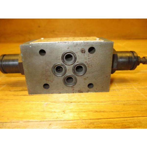 Vickers Sperry DGMFN-3-Y-A2W-B2W-21 Hydraulic Directional Valve DGMFN3YA2WB2W21 #3 image