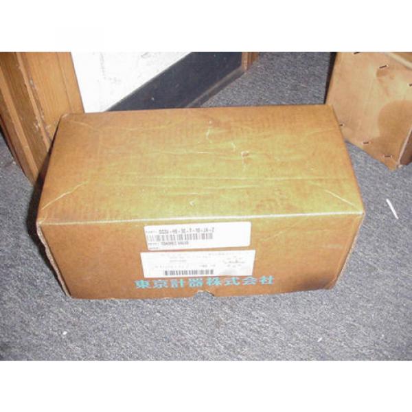 VICKERS TOKIMEC HYDRAULIC VALVE DG3V H8 2B T 10 JA Z Origin IN BOX 48263092 #1 image