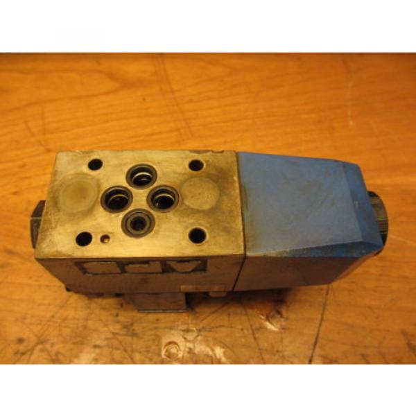 Vickers Tokimec DG4V-3-OB-M-P2-T-7-P10-50 Hydraulic Directional Control Valve #6 image