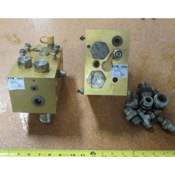 Lot of 2  EATON VICKERS HYDRAULIC MANIFOLD ASSY # MCD-7186 amp; MCD-7942 #1 image