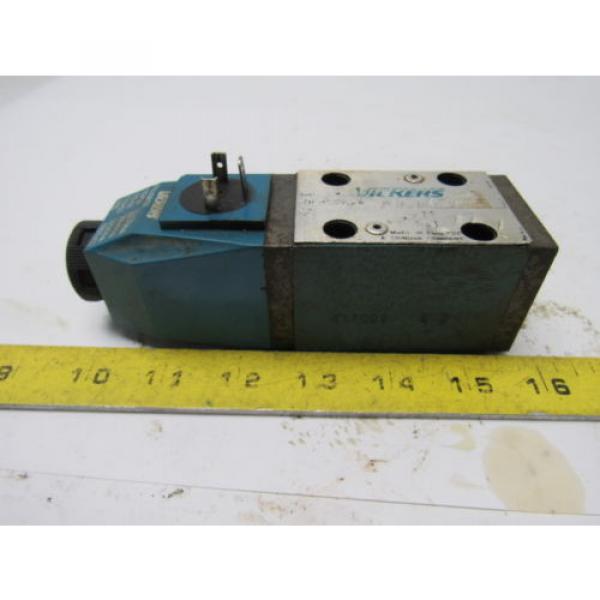 Vickers DG4V-3-2A-M-U-B7-30 Hydraulic Control Valve 120V Coil #1 image