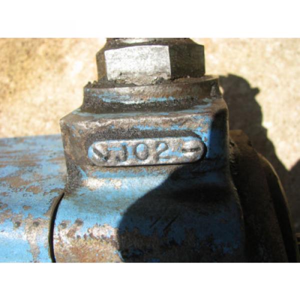Vickers hydraulic pump 2520VQ 17C 11 Vane Pump #4 image