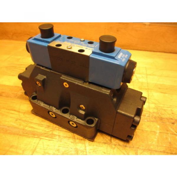 Eaton Vickers DG5V-8-H-33C-M-U-B-10 Hydraulic Directional Control Valve Origin 120V #4 image