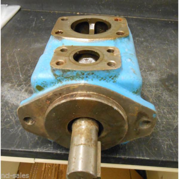 VICKERS VANE PUMP L-4 229633 45V 42A 8619 #2 image