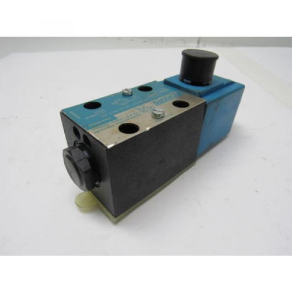 Vickers DG4V-3-2B207-M-U-PH7-60 Hydraulic Solenoid Valve W/110VDC Coil #6 image