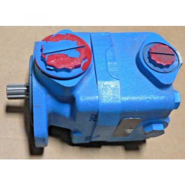 VICKERS STEERING PUMP  V20F-1SAS-38A6J22-135 V20F 1S8S 38A6022R185 720AR00117A #2 image